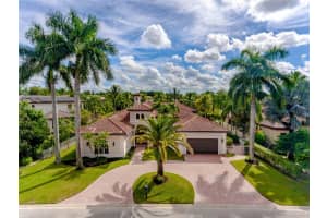 575 Enclave Cir W, Pembroke Pines, FL 33027, Sold 12/22/23