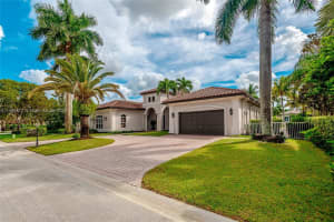 575 Enclave Cir W, Pembroke Pines, FL 33027, Sold 12/22/23