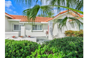 1501 W Oak Knoll Cir, Davie, FL 33324, Sold 12/15/23