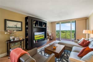 13120 SW 92nd Ave b, Miami, FL 33176, Sold 11/15/23