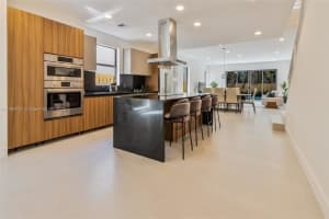907 NE 16th Ave, Fort Lauderdale, FL 33304, Sold 01/24/25