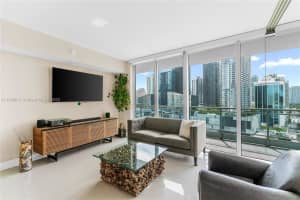 92 SW 3rd St APT 2104, Miami, FL 33130, Sold 01/16/24