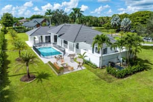 17936 Fieldbrook Cir S, Boca Raton, FL 33496, Sold 03/27/24