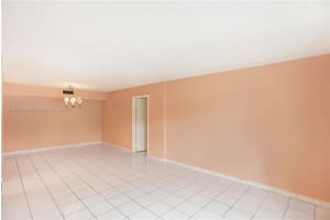 1300 SW 122nd Ave Apt 102-2, Miami, FL 33184, Sold 12/08/23