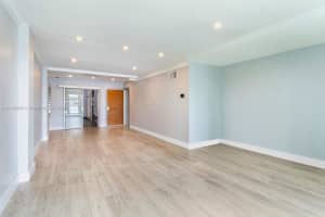 277 N Coconut Ln, Miami Beach, FL 33139, Sold 01/14/25