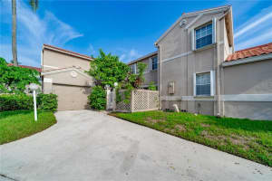 11135 Neptune Dr, Hollywood, FL 33026, Sold 11/22/23