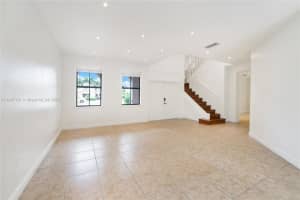 810 NW 104 Ave, Miami, FL 33172, Sold 04/22/24