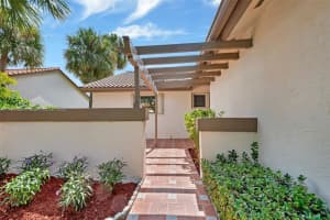 11346 SW 85th Ln, Miami, FL 33173, Sold 11/20/23