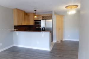 6545 W 27th Ct Apt 24-47, Hialeah, FL 33016, Sold 07/16/24