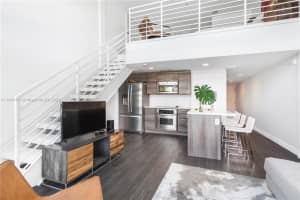 421 Meridian Ave APT 8, Miami Beach, FL 33139, Sold 01/31/24