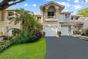 1943 Discovery Cir E, Deerfield Beach, FL 33442, Sold 02/16/24