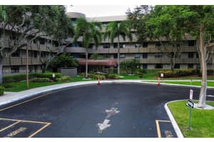 900 Colony Point Cir APT 103, Pembroke Pines, FL 33026, Sold 01/18/24