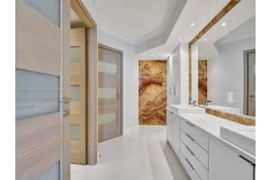 3370 Hidden Bay Dr #914, Aventura, FL 33180, Sold 05/20/24