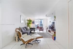 1621 Bay Rd APT 401, Miami Beach, FL 33139, Sold 01/19/24