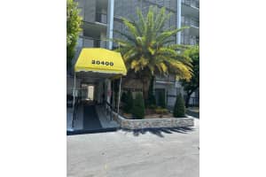 20400 W Country Club Dr APT 614, Aventura, FL 33180, Sold 02/28/24