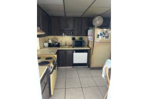 20400 W Country Club Dr APT 614, Aventura, FL 33180, Sold 02/28/24