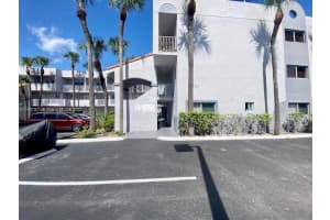 2760 W 76th St APT 205, Hialeah, FL 33016, Sold 12/12/23