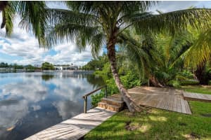 2500 NE 199th St, Miami, FL 33180, - MLS#A11467990