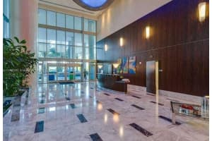 185 SW 7th St APT 2206, Miami, FL 33130, Sold 11/27/23