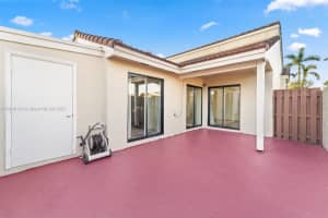 6054 NW 170th Ln, Hialeah, FL 33015, Sold 11/03/23