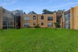 4220 NW 21st St APT 212, Lauderhill, FL 33313, Sold 12/05/23