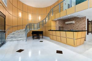 6770 Indian Creek Dr #15m, Miami, FL 33141, Sold 12/20/23