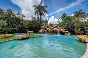 9456 SW 77th Ave APT T7, Miami, FL 33156, Sold 01/12/24