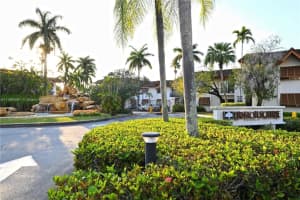 9456 SW 77th Ave APT T7, Miami, FL 33156, Sold 01/12/24