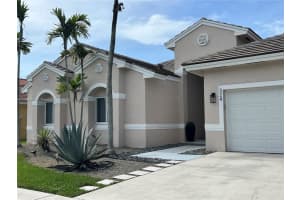 324 SW 188th Ave, Pembroke Pines, FL 33029, Sold 11/20/23