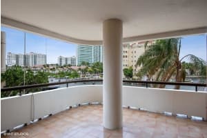 19707 Turnberry Way #3k, Aventura, FL 33180, Sold 07/17/24