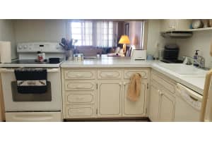 330 SE 2nd St #102g, Hallandale Beach, FL 33009, Sold 12/29/23