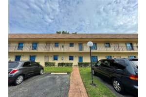 250 Gate Rd APT 157, Hollywood, FL 33024, Sold 12/15/23