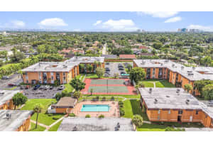 9453 SW 76th St APT S5, Miami, FL 33173, Sold 02/09/24