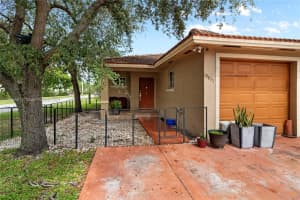 Cypress Ct E, Country Club, FL 33015, Sold 04/25/24