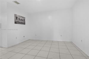 Cypress Ct E, Country Club, FL 33015, Sold 04/25/24