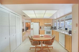 11421 NW 41st St, Sunrise, FL 33323, Sold 12/15/23