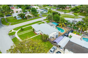912 Pine Ridge Dr, Plantation, FL 33317, Sold 02/22/24