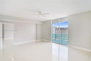 7900 Harbor Island Dr APT 920, North Bay Village, FL 33141, Sold 01/26/24