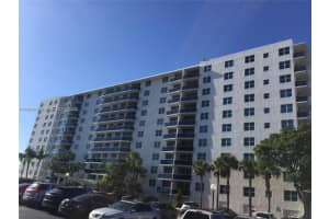 7501 E Treasure Dr #6n, North Bay Village, FL 33141, Sold 08/16/24