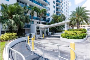 7501 E Treasure Dr #6n, North Bay Village, FL 33141, Sold 08/16/24