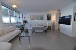 1420 Brickell Bay Dr, Miami, FL 33131, Sold 12/21/23