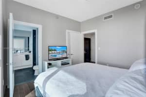 900 Biscayne Bay, 900 Biscayne Blvd APT 1901, Miami, FL 33132, Sold 12/20/24
