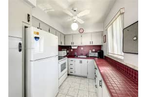 815 SW 10th Terrace #13v, Hallandale Beach, FL 33009, Sold 05/03/24