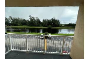 16465 NE 22nd Ave APT 313, North Miami Beach, FL 33160, Sold 12/05/23