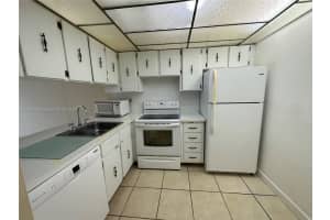 16465 NE 22nd Ave APT 313, North Miami Beach, FL 33160, Sold 12/05/23