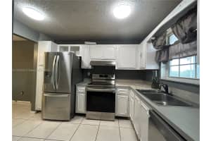 661 N University Dr # 1-104, Pembroke Pines, FL 33024, Sold 12/04/23