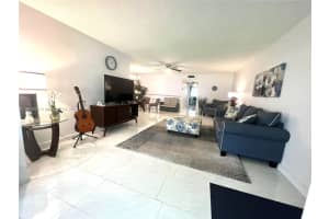 1180 S Drive Cir APT C, Delray Beach, FL 33445, Sold 12/01/23