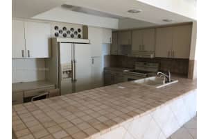 7135 Collins Ave APT 1713, Miami Beach, FL 33141, Sold 12/21/23