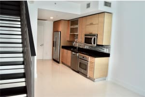 60 SW 13th St Apt 3820, Miami, FL 33130, Sold 03/11/24