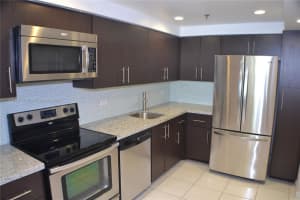 20505 E Country Club Dr APT 2138, Aventura, FL 33180, Sold 05/20/24
